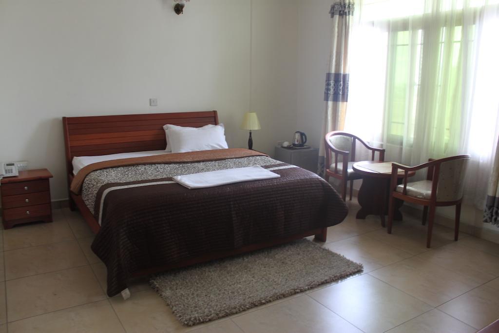 Abc Travellers Hotel Dar es Salaam Room photo